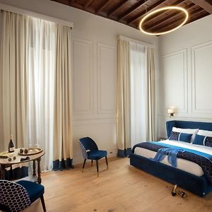 Deluxe Zimmer mit Kingsize-Bett